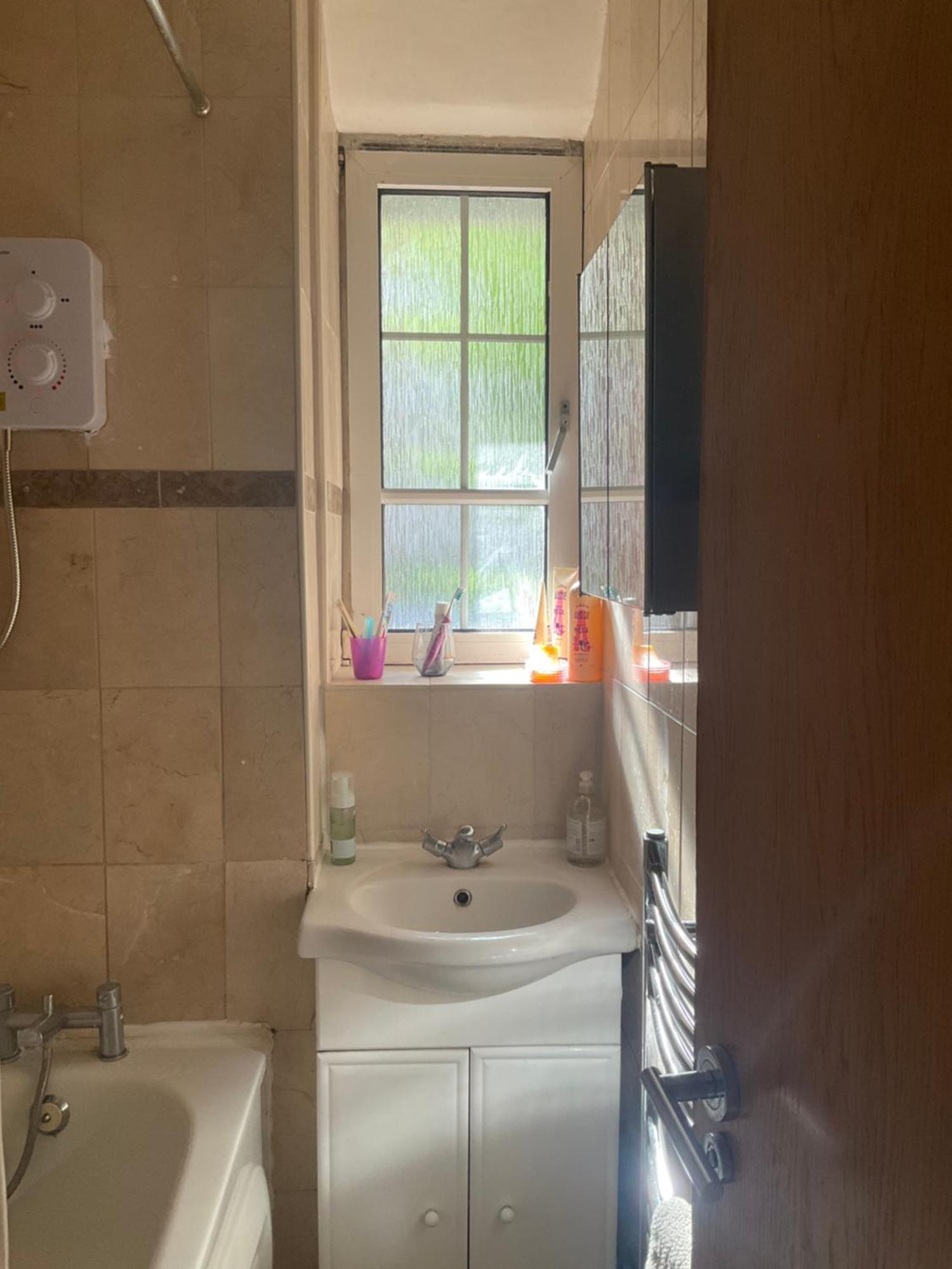 Separate Rooms By The Thames London Ngoại thất bức ảnh